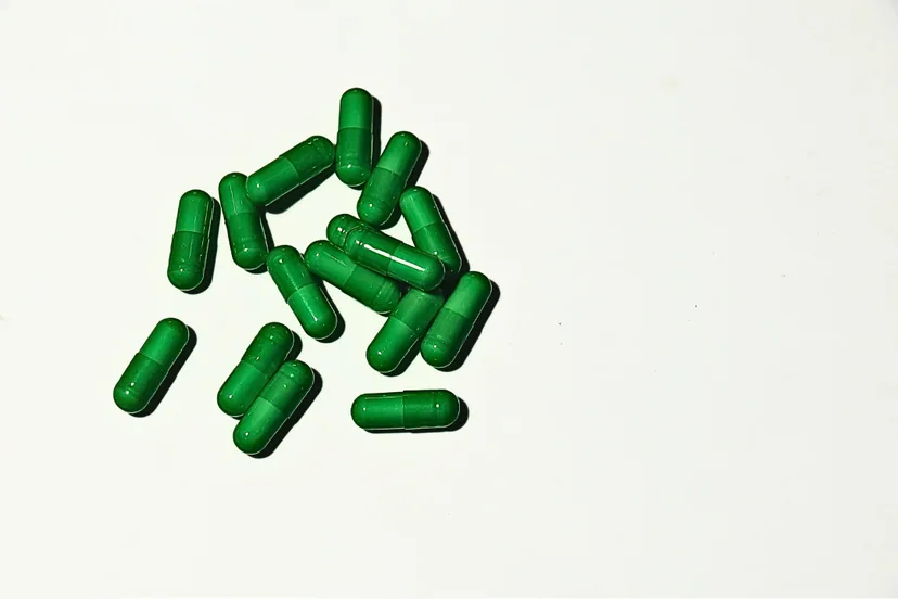 Heritage of Care Professional Placenta Capsules – Premium green gelatin capsules containing encapsulated placenta for postpartum wellness